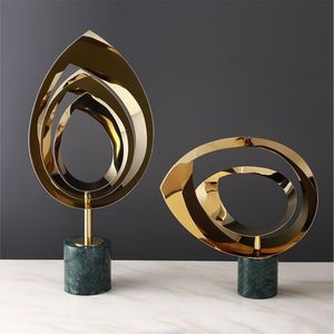 Sculpture d'art abstrait moderne en métal doré de luxe avec base en marbre vert, figurine décorative de table nordique contemporaine pour hôtel - Product Image 1