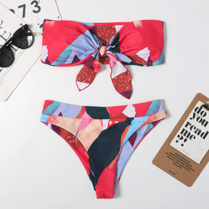 Conjunto de Bikini con Estampado Geométrico para Mujer, Top Bandeau, Braguita Tipo Tanga, Traje de Baño Elástico de Spandex y Poliéster - Product Image 3
