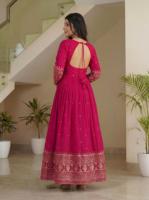 Nouvelles collections de robes Anarkali de créateurs, tenues de soirée, costumes Salwar Kameez élégants, disponibles en grandes tailles pour femmes, pour mariage.
