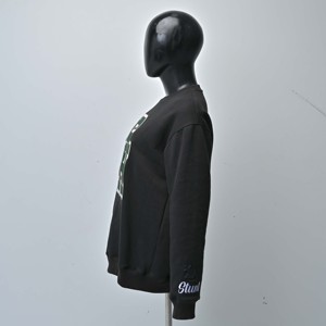 Sudadera negra de cuello redondo para mujer, manga larga, diseño bordado con la letra SH, corte regular, sudadera de algodón tejida para otoño. - Product Image 4