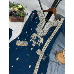 Beau haut et bas pour femmes avec fantaisie Dupatta pour les fêtes-Ensemble de costume élégant - Product Image 6