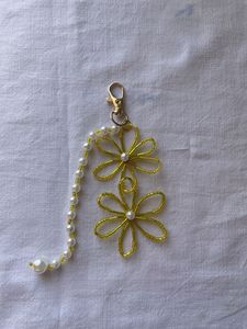 Porte-clés brodé personnalisé avec des détails faits main attrayants pour accessoires promotionnels - Product Image 6
