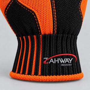 Guantes de Invierno de Algodón de la Mejor Calidad con Tela Suave al Tacto, Calidez Térmica, Construcción Flexible y Ajuste Cómodo para Clima Frío - Product Image 6
