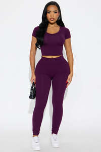 Conjunto Deportivo Personalizado con Logotipo para Yoga, Fitness, Gimnasio, Ejercicio, Deportes al Aire Libre, Conjunto Transpirable con Sujetador Deportivo - Product Image 2