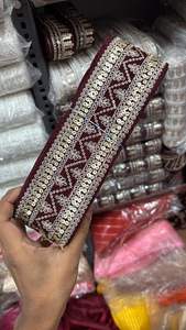 Encaje bordado de calidad de exportación con trabajo detallado, ideal para uso en prendas de vestir y decoración. - Product Image 4