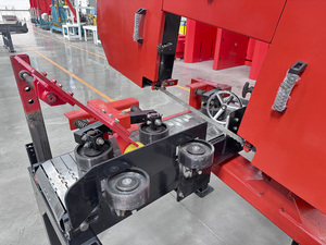 Scie à ruban horizontale industrielle pour le bois, inclinable de 0 à 15° °   Pour des coupes à onglets précises, utilisation en usine et en atelier de <span class=keywords><strong>menuiserie</strong></span> - Product Image 4