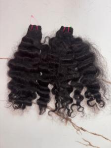 Lots de Cheveux Humains Bouclés 100% Naturels Indiens – Cheveux de Temple Noirs Non Traités en Gros - Product Image 2