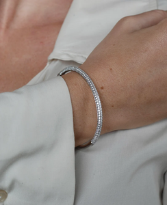 Bracelets tennis pour femmes en alliage de zinc plaqué rhodium avec diamants ronds taille brillant sertis en canal, style vintage - Product Image 4