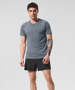 T-shirt décontracté pour homme en coton épais, coupe oversize, personnalisable avec logo, manches courtes, modèle vierge - Product Image 4