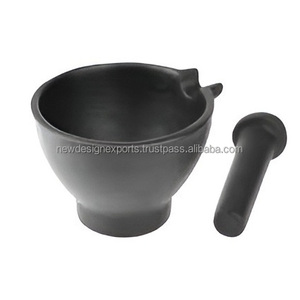 Mortero y Maja de Hierro Fundido con Borde de Cobre Martillado, una Pieza de Exhibición Impresionante - Product Image 5