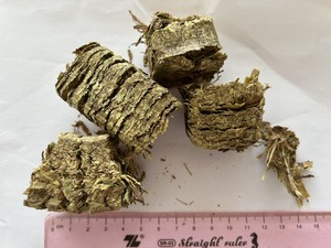 Rice <b>Straw</b> Cubes Roughage Feed for Ruminants Cube Size 3cm 100% Natural Rice <b>Straw</b> - Product Image 3