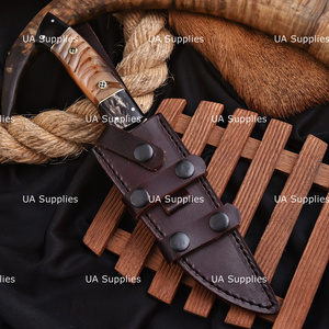 Couteau de chasse artisanal en acier inoxydable de qualité industrielle, manche en corne de bélier à motifs, lame à pointe tombante, vente en gros UA Supplies 10 - Product Image 6