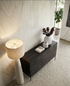 Aparador Moderno de Madera Maciza con Tallado Tribal y Acabado Oscuro para Sala de Estar, Entrada, Comedor y Bar en Casa - Product Image 2