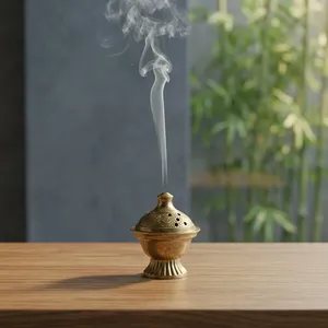 Encensoir en laiton traditionnel pour Dhoop Dani, Loban et Dhuna – Brûleur d'encens décoratif pour la Pooja, le temple et la prière à domicile - Product Image 1