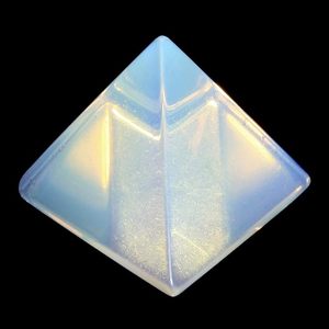 Pyramide en opalite naturelle, pierre de guérison, énergie Feng Shui, décoration de méditation, fabricant et fournisseur en gros d'Inde - Product Image 3