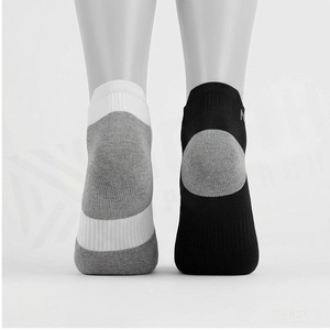 Chaussettes de running respirantes North Approach pour adultes, couleur unie, style tricoté fin pour l'été - Product Image 2