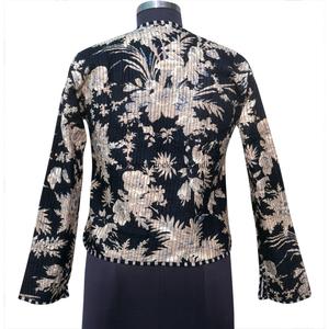 เสื้อแจ็คเก็ตผ้าฝ้ายถักลายควิลท์สั้นสำหรับผู้หญิง พิมพ์ลายดอกไม้ด้วยมือ คอวี ลายทาง กลับด้านได้ เป็นมิตรกับสิ่งแวดล้อม ติดกระดุม สำหรับฤดูใบไม้ร่วงและฤดูหนาว - Product Image 5