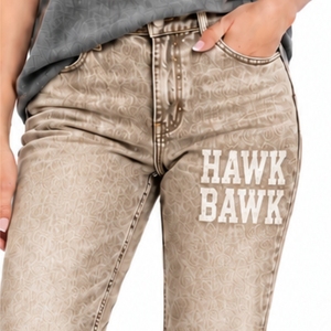 Jeans de Mezclilla Ajustados y Desgastados para Mujer, Estilo Urbano Moderno, Largo hasta el Tobillo, con Estampado de Letras HAWK BAWK, Color Bronceado, Pantalones Casuales - Product Image 4