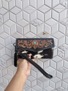 Custom Designer Hand <b>Tooled</b> Carving Leather Wallet Clutch Phone <b>Case</b> Stylish Cowhide Leather Clutch for Women Multi Uses - Product Image 2