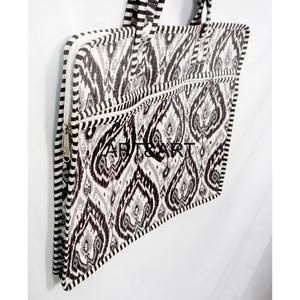 Hermosa Bolsa de Lona para Portátil, Hecha a Mano, con Estampado Floral, Acolchada, Suave, de Alta Calidad, para Uso Diario y Viajes, Duradera - Product Image 4