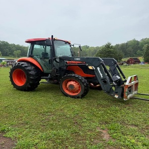 Tracteur Kubota M7040 pour les opérations agricoles avec des performances puissantes et une consommation de carburant efficace pour le travail agricole quotidien - Product Image 1