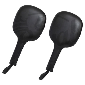 Pagaie de mise au point factice en cuir véritable de haute qualité sur mesure pour l'entraînement MMA Muay Thai avec cible de poinçonnage à la main - Product Image 1