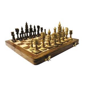 Élégant jeu d'échecs pliable 2-en-1 en bois, pièces sculptées en 3D faites à la main avec fermeture magnétique, jeu de société de stratégie vintage - Product Image 1