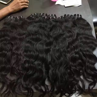 Extensions de cheveux humains indiens non traités Offre Spéciale Wafts bon marché en faisceau brut style vague naturelle de haute qualité
