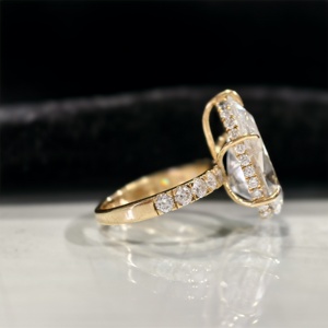 Anillo de Compromiso Clásico con Diamante Cultivado en Laboratorio de 10 Quilates, Corte Pera, Oro de 14K, con Certificado IGI, para Aniversario o Boda - Product Image 4