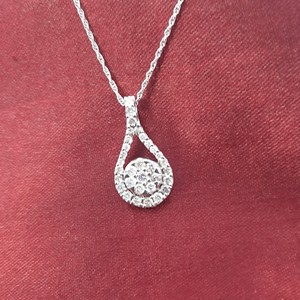 JEWELSPAARK Collier Pendentif Femme en Argent Sterling Plaqué Or, Diamant Naturel 0.86 Cttw, Grappe Halo, Sertissage à Griffes, Tendance, Mariage - Product Image 1