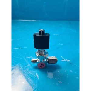 Sensor de Presión Digital CKD 31-00005G Usado Como Está, Piezas de Equipos Semiconductores Legados - Product Image 2