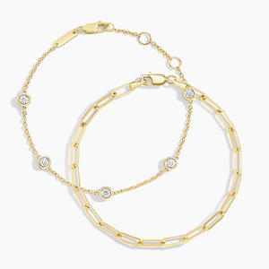 Ensemble de bracelets à maillons en diamant serti clos et à maillons trombone superposés - Product Image 1