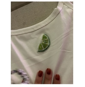 T-shirt vintage plaqué argent avec perles en forme de cœur, pour la création d'échantillons de chemises en coton, broderie perlée, perles pour bébé - Product Image 1