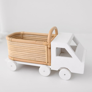 Jouets éducatifs pour la petite enfance, vente en gros, camions jouets en rotin naturel, modèle de camion miniature pour bébé - Product Image 1