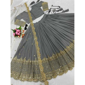 Lehenga Choli de Diseño con Bordado Georgette y Lentejuelas, con Dupatta Gris - Product Image 1