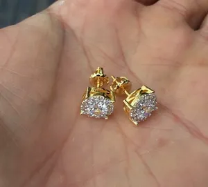 Boucles d'oreilles clous halo en moissanite, argent sterling 925 plaqué or, taille ronde, bijoux de mariée de luxe - Product Image 2