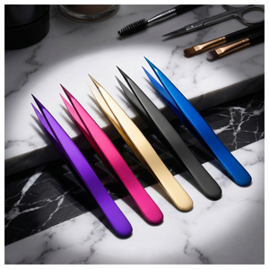 Pince à épiler professionnelle pour sourcils en acier inoxydable, pince à épiler de précision pour le modelage des sourcils, l'épilation du visage et le soin de la beauté - Product Image 2