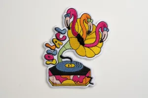 Badges brodés avec logo personnalisé, motifs brodés, patchs tissés, patchs à coudre ou à repasser avec découpe laser - Product Image 6