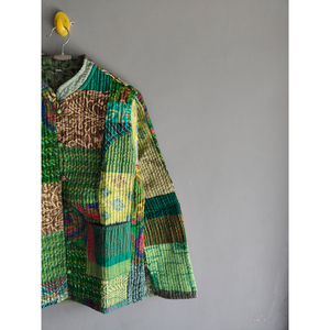 Chaqueta acolchada de algodón con estampado floral y parches hechos a mano, con botones, informal, para invierno, para mujer, regalo para ella. - Product Image 5