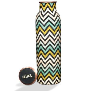 Bouteille d'eau en cuivre moderne multicolores à motif zigzag, bouteille en cuivre isolée - Product Image 6