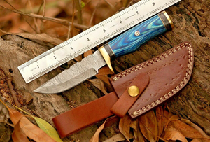 Cuchillo de Caza de Acero de Damasco Personalizado OEM, Cuchillo de Supervivencia de Hoja Fija para Bushcraft con Mango de Madera Azul y Funda de Cuero, Venta al por Mayor - Product Image 5