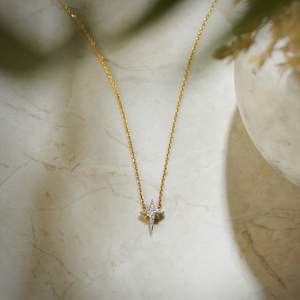 Collar con Colgante de Diamante en Forma de Estrella de Cuatro Puntas - Product Image 3