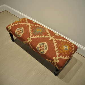 Banc en kilim fait main en laine et jute avec pieds en bois – Pouf pliant rembourré style bohème, banc de siège ottoman multicolore en kilim - Product Image 3