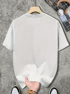 Camiseta Chic Lips Golden Teeth Vintage Rock Goth Casual de Verano de Manga Corta Oversize 100% Algodón Estilo Urbano - Product Image 3