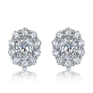 Pendientes de Diamantes de Plata Fina S925 al por Mayor para Hombre, Estilo Hip Hop, Pendientes de Diamantes Moissanita Chapados en Oro Brillante - Product Image 1