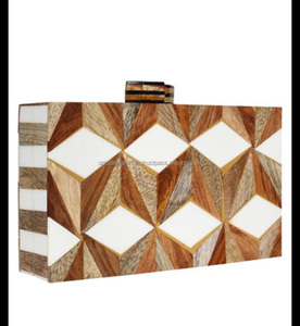Pochette de soirée de luxe artisanale en résine et bois incrusté, légère, pour la Saint-Valentin, artisanat en bois - Product Image 3