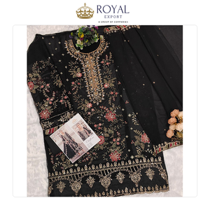 Traje de Diseño Pakistaní de Excelente Calidad, Nuevo, en Chifón con Bordado y Adorno de Lentejuelas, con Cuello Khatli, en Venta - Product Image 2