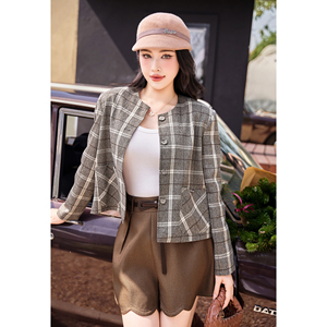 Chaqueta Elegante a Cuadros para Mujer, con Cuello en Contraste Desmontable, Manga Larga, Estilo Shacket, Otoño Invierno, Diseño Personalizado SELENE - Product Image 4