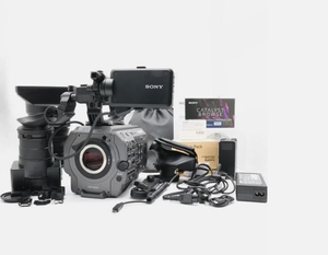 Système de caméra plein format 6K XDCAM PXW-FX9 100 % NEUF ORIGINAL (boîtier, 28 heures d'autonomie) avec tous les accessoires - Product Image 3