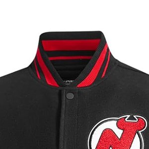 Chaqueta Varsity Negra para Hombre, Nueva y de Alta Venta, con Mangas de Cuero con Logotipo Rojo y Blanco, Diseño de Parche Bordado, Ropa Casual de Otoño - Product Image 6